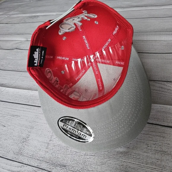 Red and Gray Ohio Snapback Hat - Picture 6 of 8
